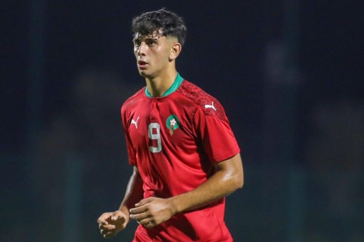 نادي تركي يحلم بأيمن أرجويج