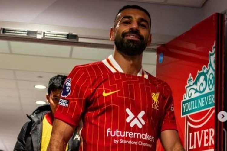 نجم الكرة المصرية محمد فاروق لـ”مغرب فوت”: أتمنى بقاء صلاح في ليفربول إلا لو طلبه هذا النادي!