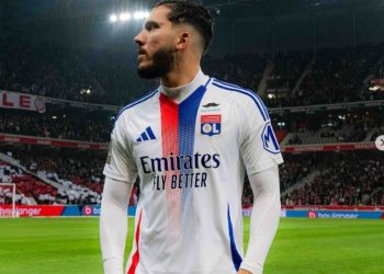 تشيلسي مهتم بريان شرقي