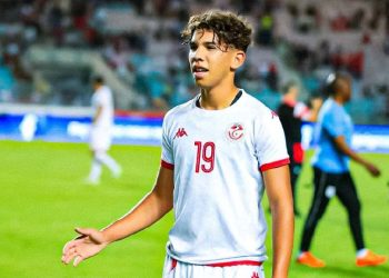 أنس الحاج محمد يتبعه نادي الدوري الفرنسي