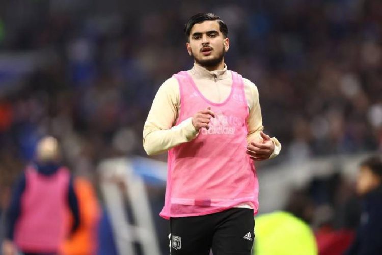 الأهلي ينوي التعاقد مع محمد العروش