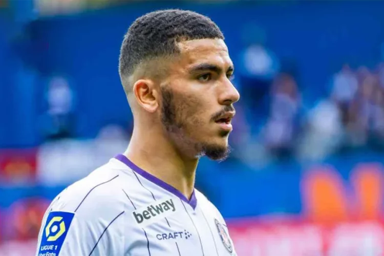 زكريا أبوخلال قد يغادر تولوز