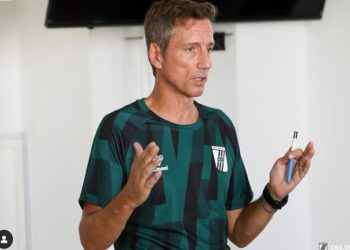 مدرب النادي الصفاقسي سانطوس يعيش أيامه الأخيرة في النادي