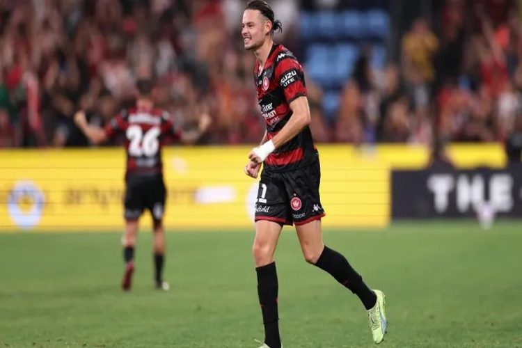 انطلاق المفاوضات بين الترجي و عمر العيوني