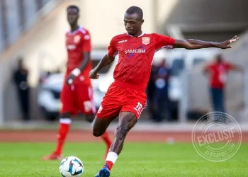 فودي كامارا يتوجه إلى الجزائر