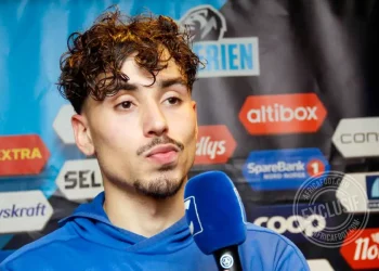 ناديان يضعان أنفسهما في موقف سيباستيان تونكتي