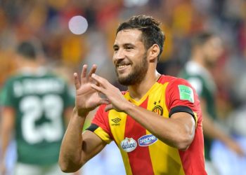 3 لاعبين جزائريين قد ينتقلون إلى أنديتهم قبل غلق سوق الانتقالات الشتوية