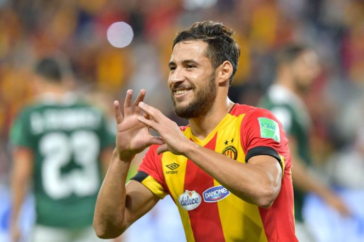 3 لاعبين جزائريين قد ينتقلون إلى أنديتهم قبل غلق سوق الانتقالات الشتوية