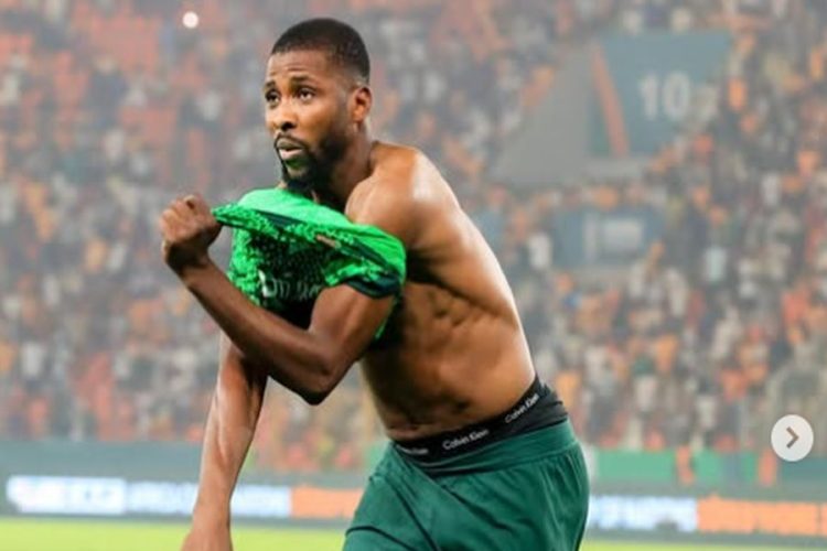 التواصل تم.. سبب رفض نجم نيجيريا عرض الأهلي المصري