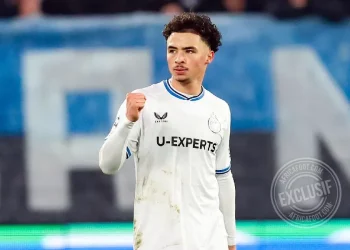 نابولي وناديان إنجليزيان يرغبان في التعاقد مع شمس الدين طالبي