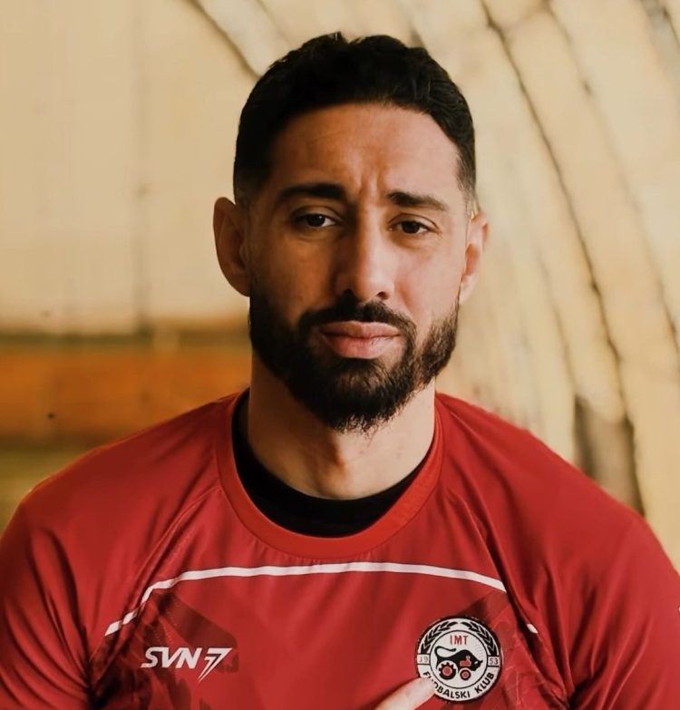 إسحاق بلفوضيل يصل إلى نادي FK IMT Belgrade