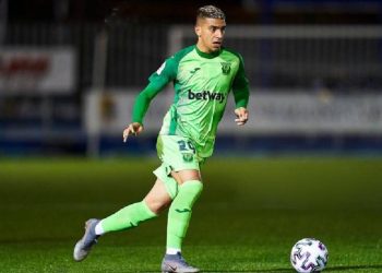 لوكوموتيف موسكو يقدم عرضا لضم أيمن مريد