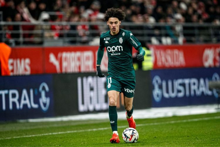 في ظل اهتمام العديد من الأندية به، هل ينبغي على ماغنيس أكليوش مغادرة موناكو هذا الصيف؟