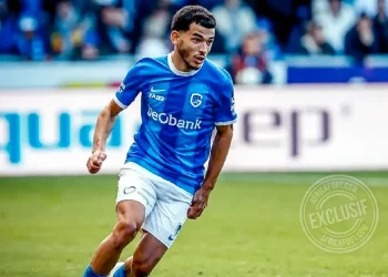 زكريا الوحدي مطلوب في بنفيكا: عرض 10 ملايين يورو قيد الإعداد