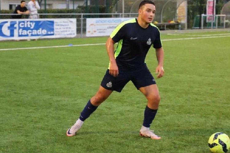 نادي كالاماتا يستكمل صفقة التعاقد مع هاني أشرايا