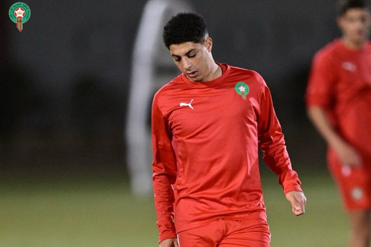 لاس بالماس يخطف حسام الصادق من اتحاد تواركة