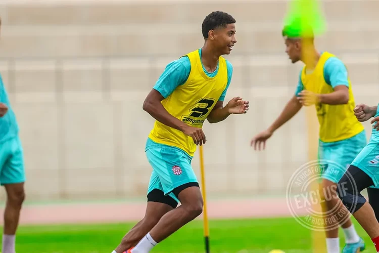 لوهافر مهتم بمحمد أمين كاتبة نجم حسنية أكادير