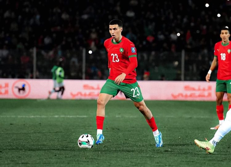 يسعى أرسنال إلى التغلب على الذئاب من خلال توظيف بلال الخنوس