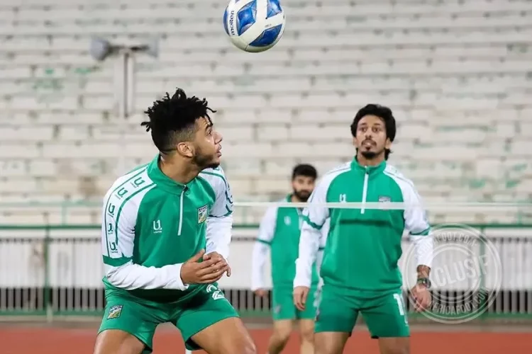 الفتح الرباطي واتحاد تواركة مهتمان بحمزة خابة