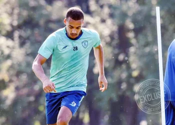 منافسة شرسة بين الحزم والأهلي على صفيان بنديبكا