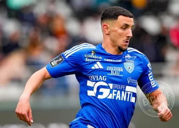 القادسية مهتم بزكريا عريس، وهما ناديان آخران في السباق