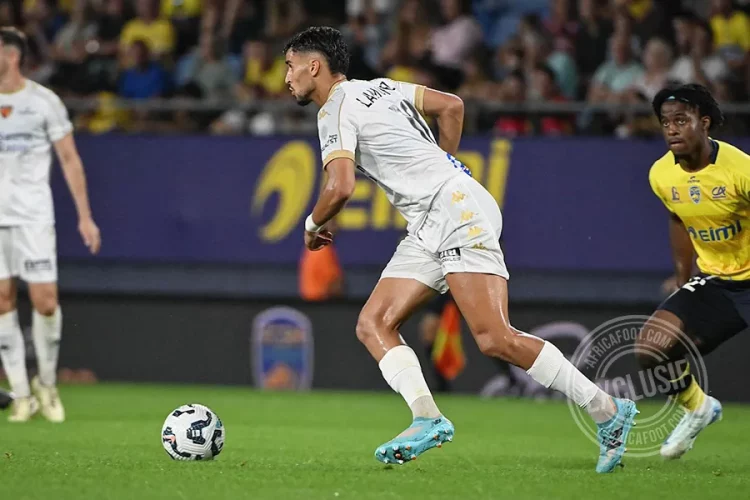 حسنية أغادير توقع مع زكري لامغاز القادم من لومان