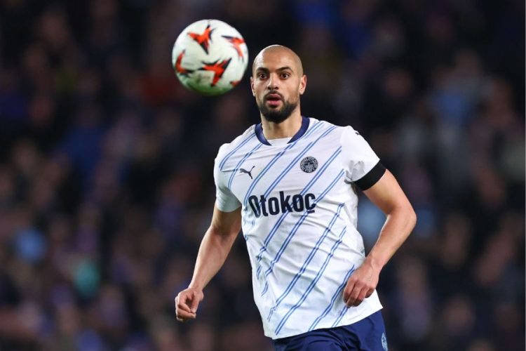 سفيان أمرابط على مرمى نادي نيوم