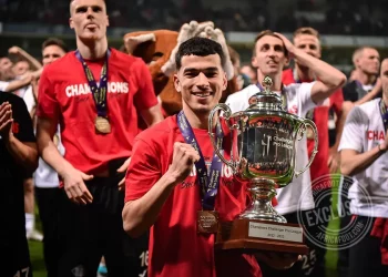 زكريا الوحدي في مرمى فولفسبورج