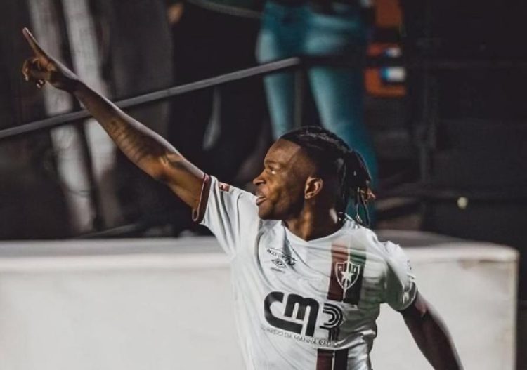 الراتب والقيمة والأقساط.. كل ما تريد معرفته عن صفقة انتقال شيكو بانزا للزمالك