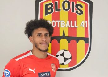 لخضر بلال ينضم رسميا إلى فريق بلوا لكرة القدم 41