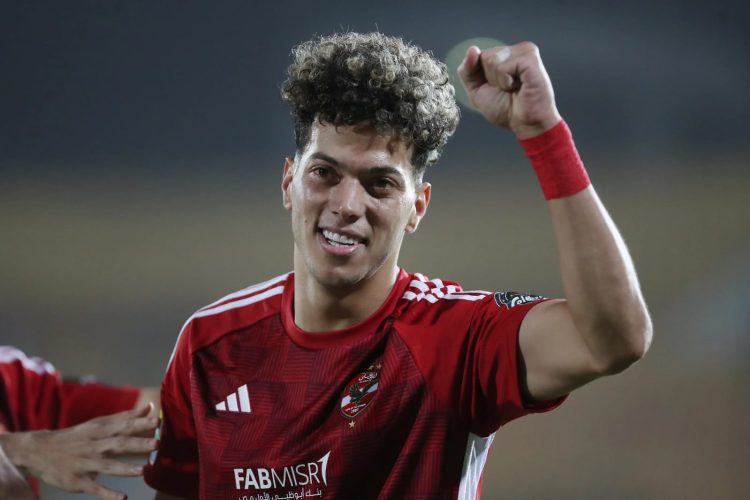 “مغرب فوت” يكشف تفاصيل التواصل بين الأهلي والأخدود بشأن إمام عاشور