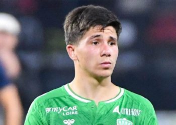 بنيامين بوشواري يقترب من الانضمام إلى طرابزون سبور