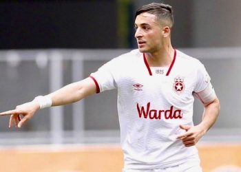 راقي العواني يقترب من الشارقة الإماراتي