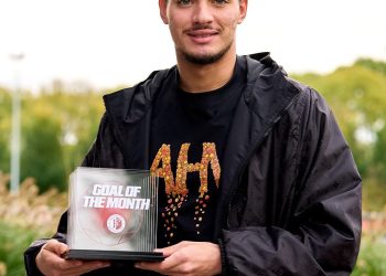 وكيل أعمال النجم الجزائري أنيس حاج موسى مُتحمّس لعرضي أولمبيك مارسيليا وليفربول