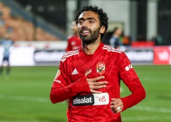 بعد أن كان قريبًا من الرحيل.. الأهلي يفكر جديًا في إبقاء الشحات لموسمين
