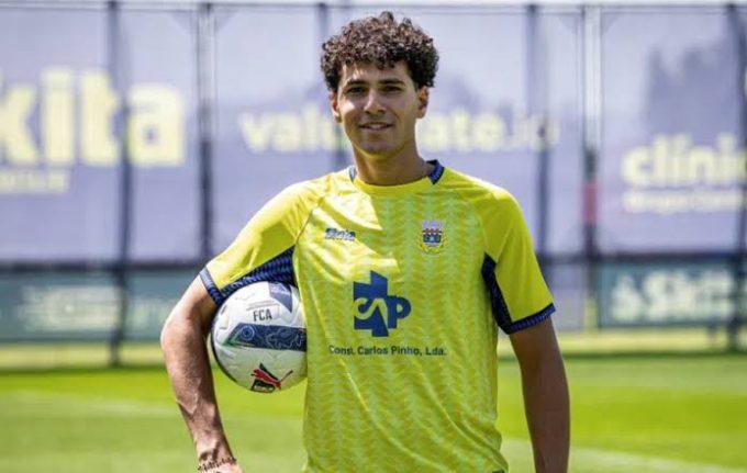 الأهلي يقترب من عمر فايد