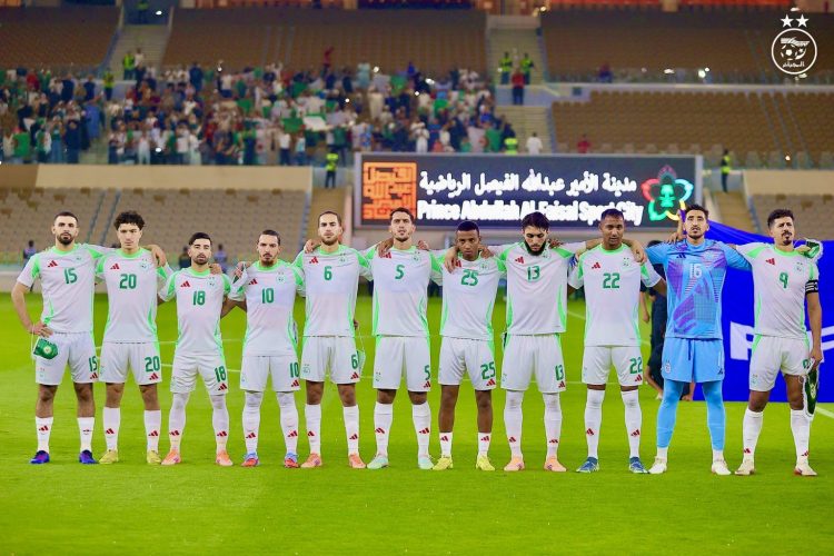 كريم مطمور: “الجيل الحالي من اللاعبين الجزائريين قادر على الفوز بالكان، لكن لا يجب فرض ضغوط عليهم”