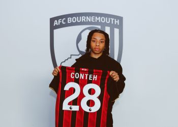 الموهبة الجزائرية جليل كونتي يُوقّع أوّل عقد إحترافي مع بورنموث الإنجليزي