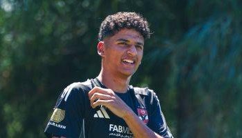 مصدر مقرب لمحمد عبدالله يخبر “مغرب فوت” بكواليس انتقاله من الأهلي إلى سيراميكا!