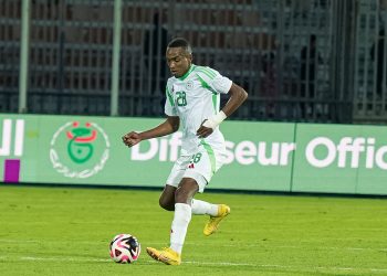 رئيس جمعية الشلف مدوار حصريا لـ “مغرب فووت”: “نُفاوض أندية أوروبية ومحلية من أجل تحويل أشرف عبادة”