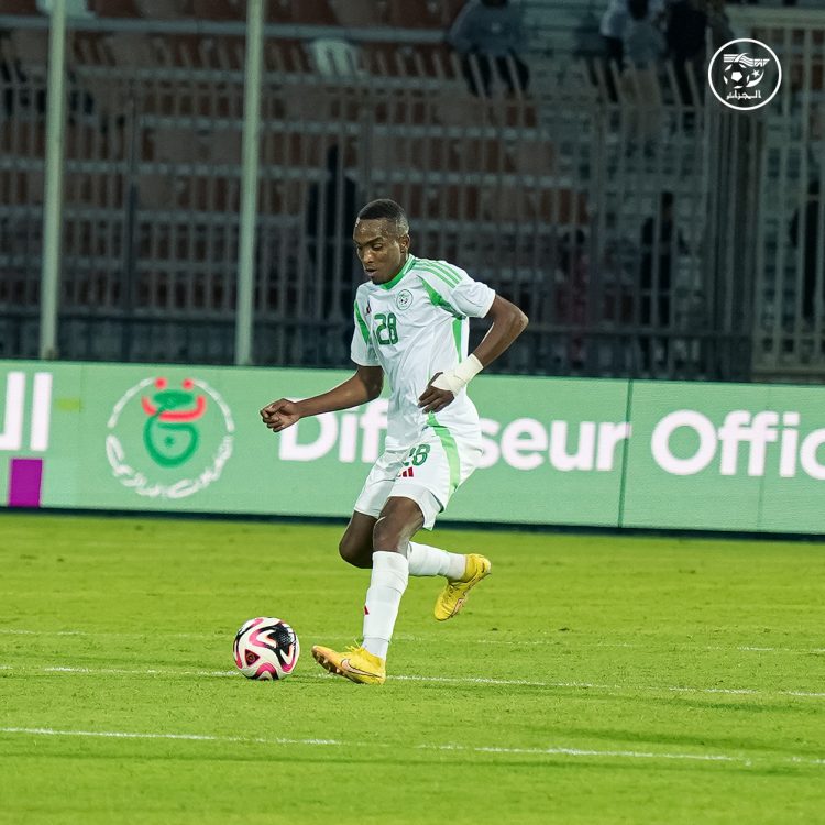 رئيس جمعية الشلف مدوار حصريا لـ “مغرب فووت”: “نُفاوض أندية أوروبية ومحلية من أجل تحويل أشرف عبادة”