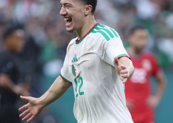 دولي جزائري سابق يعتبر أن برشلونة هو الفريق المناسب للنجم إبراهيم مازا