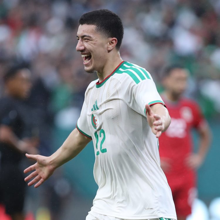 دولي جزائري سابق يعتبر أن برشلونة هو الفريق المناسب للنجم إبراهيم مازا