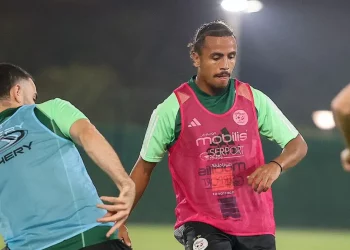 نادي بارما يُنافس سامبدوريا على التعاقد مع الجزائري مهدي دورفال