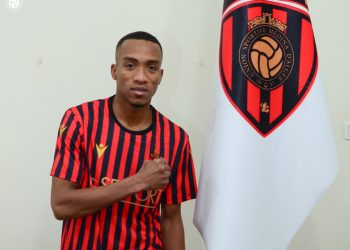 أشرف عبادة يُعبّر لـ “مغرب فووت” عن سعادته بالإنضمام إلى اتحاد العاصمة