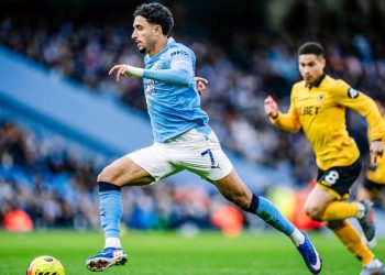 هل سينتقل عمر مرموش إلى برشلونة؟