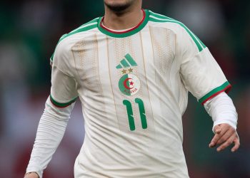 بعد عرض القادسية السعودي…إجتماع حاسم بين أنيس حاج موسى ووكيل أعماله والأولوية للأندية الأوروبية