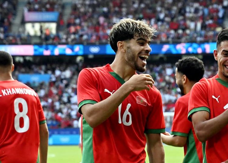 هل برشلونة مستعد لإعادة نجمه السابق عبد العززولي؟