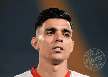 أشرف بن شرقي يفكر في مغادرة الأهلي