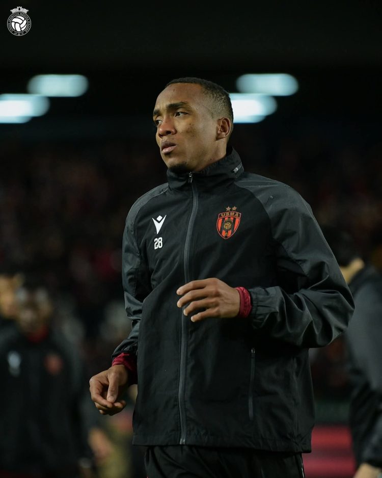 عروض أجنبية مغرية من أجل أشرف عبادة